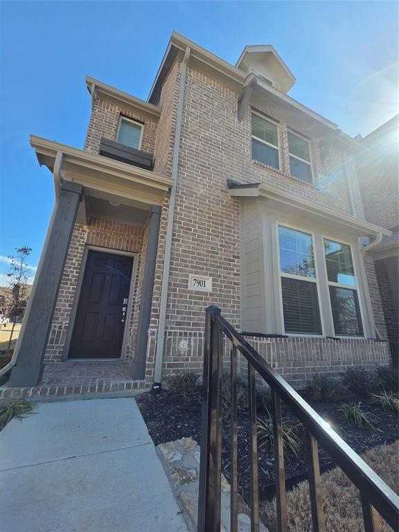 7901 Sunset Blvd - Photo 2 of 23