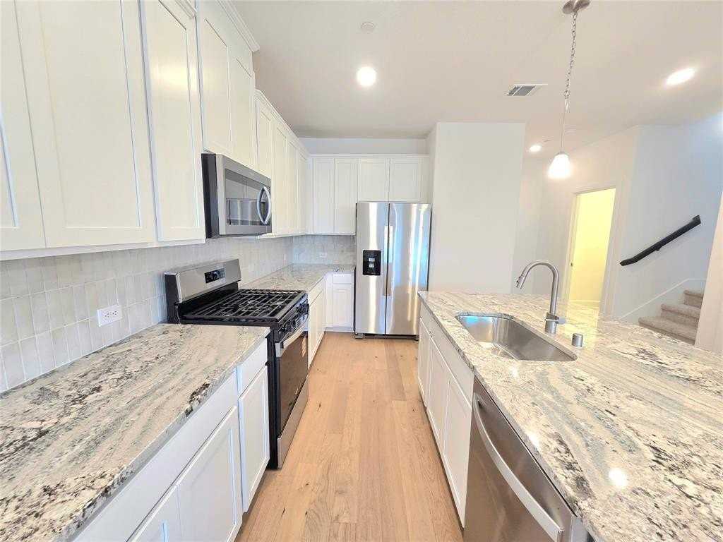 7901 Sunset Blvd - Photo 5 of 23