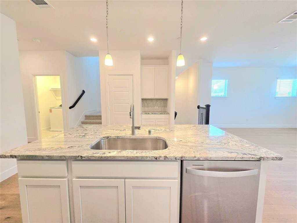 7901 Sunset Blvd - Photo 6 of 23