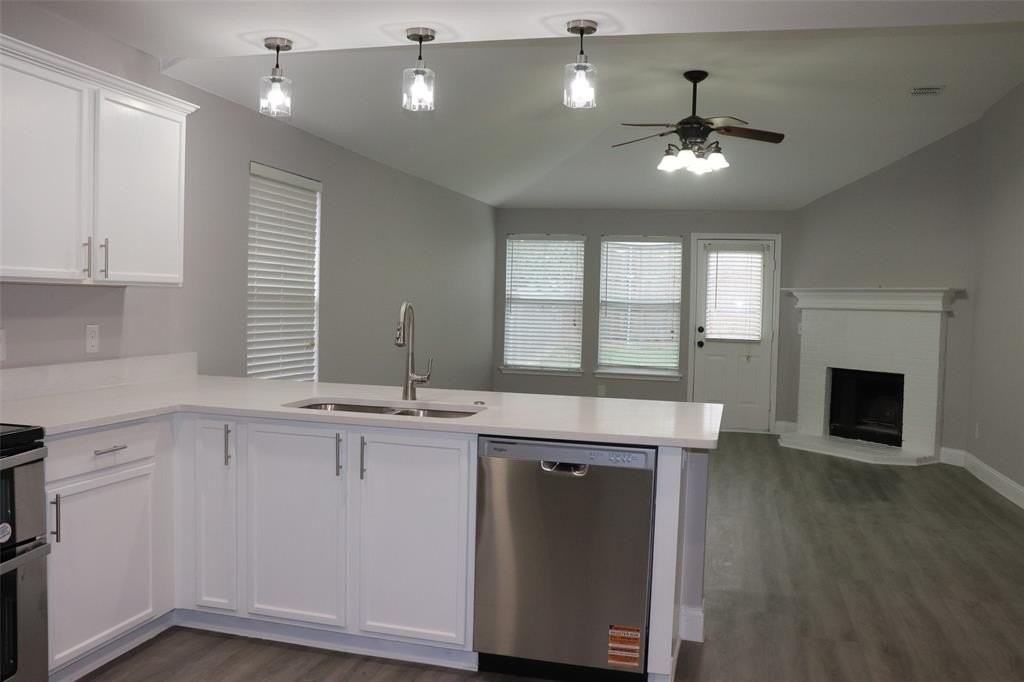 1425 Knottingham Dr - Photo 5 of 30