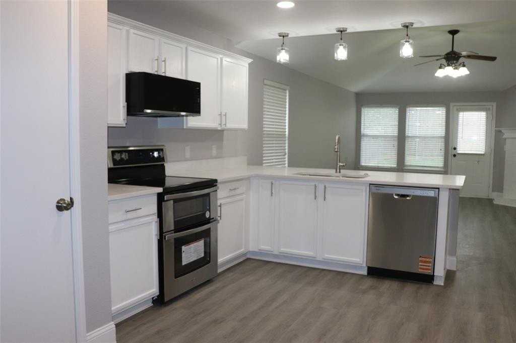 1425 Knottingham Dr - Photo 6 of 30