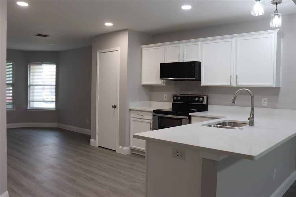 1425 Knottingham Dr - Photo 7 of 30