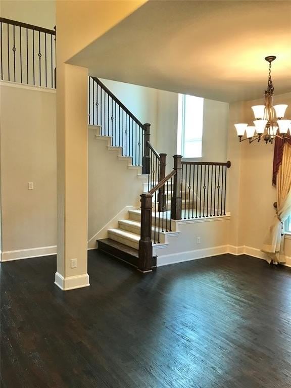 408 Paluxy Dr - Photo 4 of 37