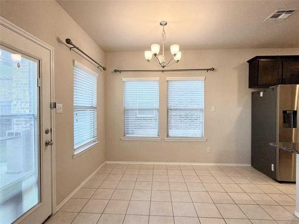 9933 Copperhead Ln - Photo 7 of 18