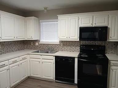 3202 Foxboro Dr - Photo 4 of 15