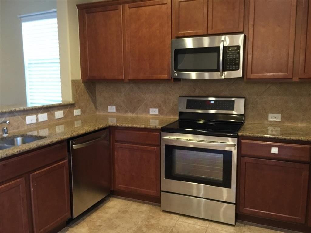 12220 Walden Wood Dr - Photo 3 of 12