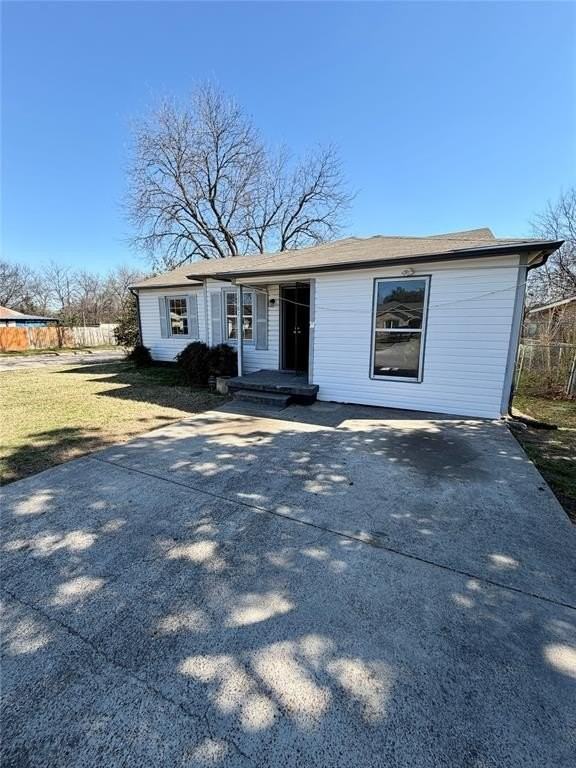 2782 Wilhurt Ave - Photo 2 of 10