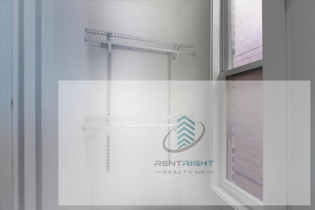 1322 W Ohio St #2R - Photo 7 of 11