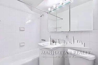 E 46th St #12V - Photo 6 of 6