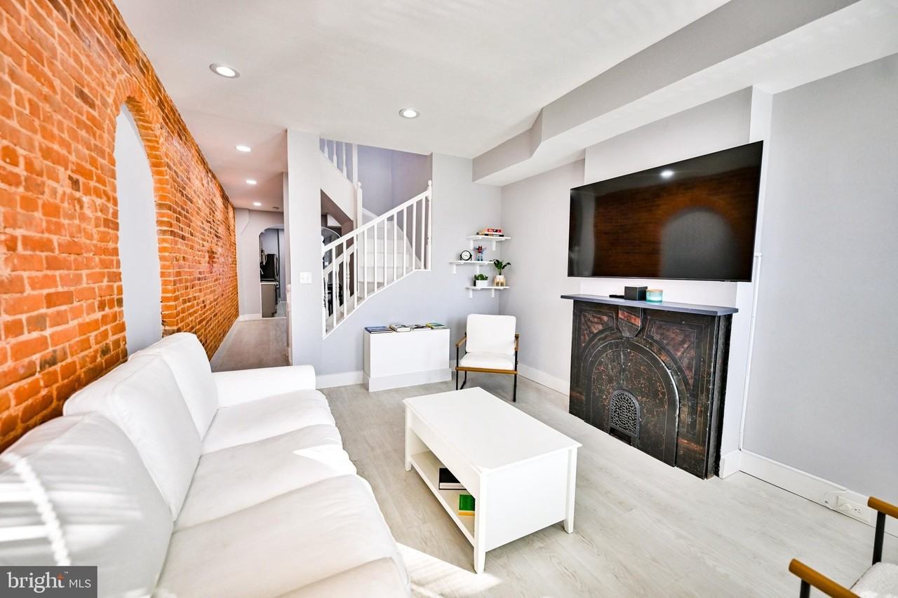 1015 Riverside Ave - Photo 2 of 39