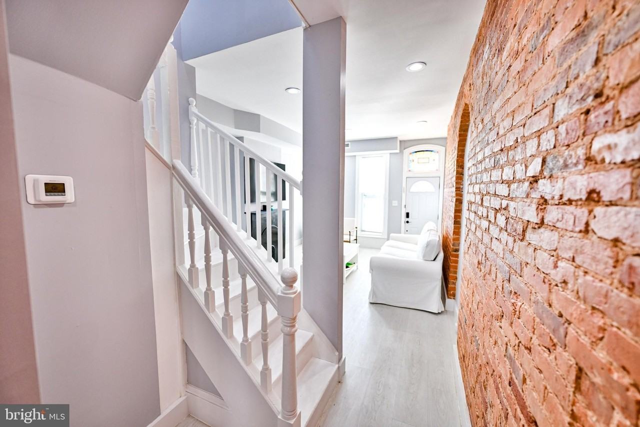 1015 Riverside Ave - Photo 7 of 39