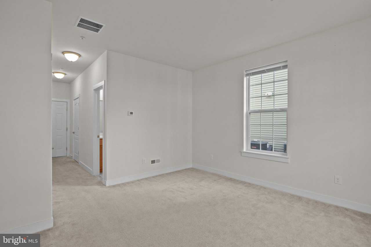 139-A Prince George St - Photo 3 of 24