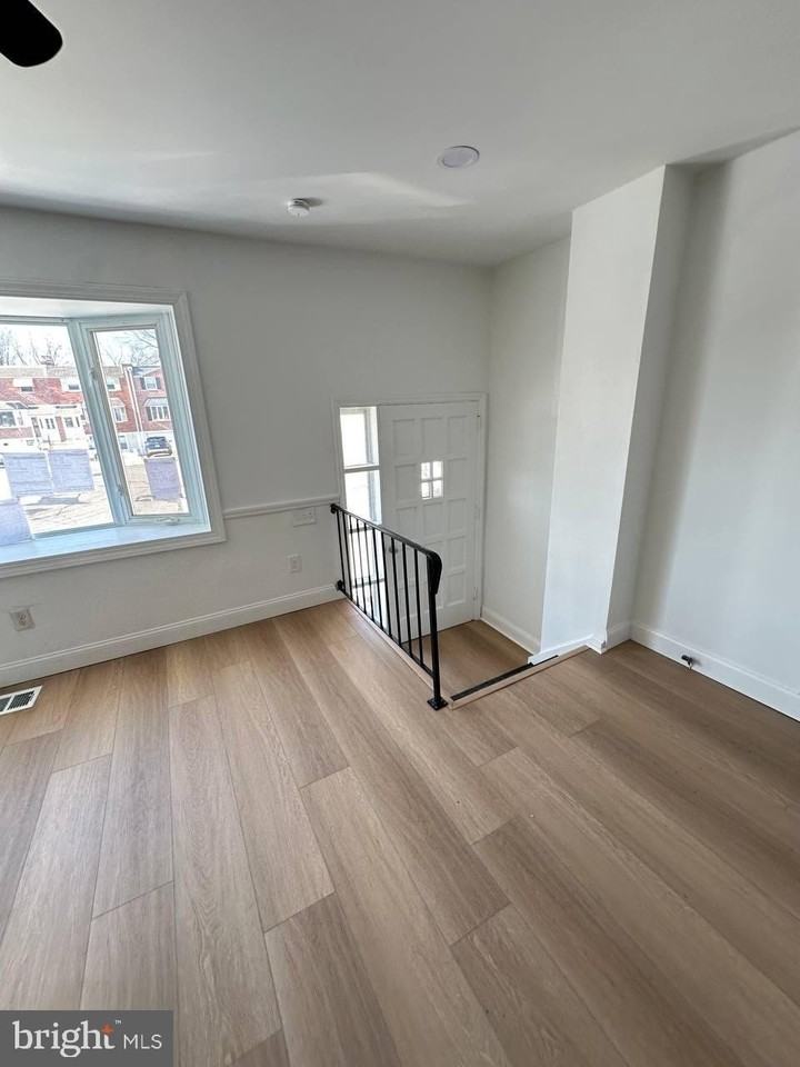 3125 Belgreen Ter - Photo 3 of 50