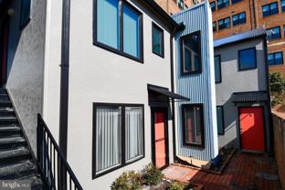 113 N Fayette St Apt 3 #3 - Photo 1 of 1