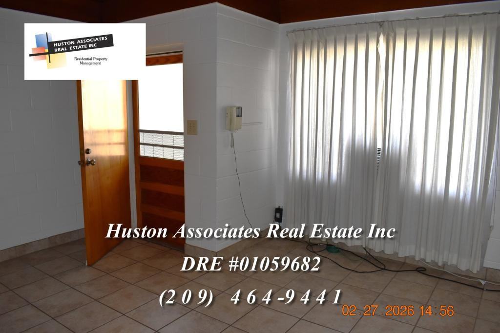 870 W Euclid Ave - Photo 2 of 8