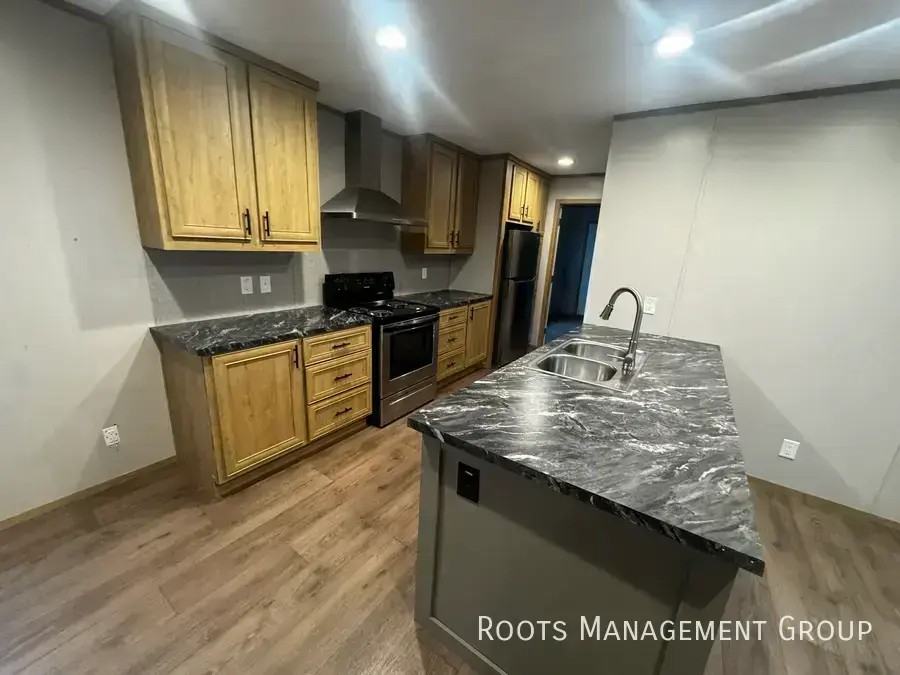 119 Connie Ct #119C - Photo 2 of 9