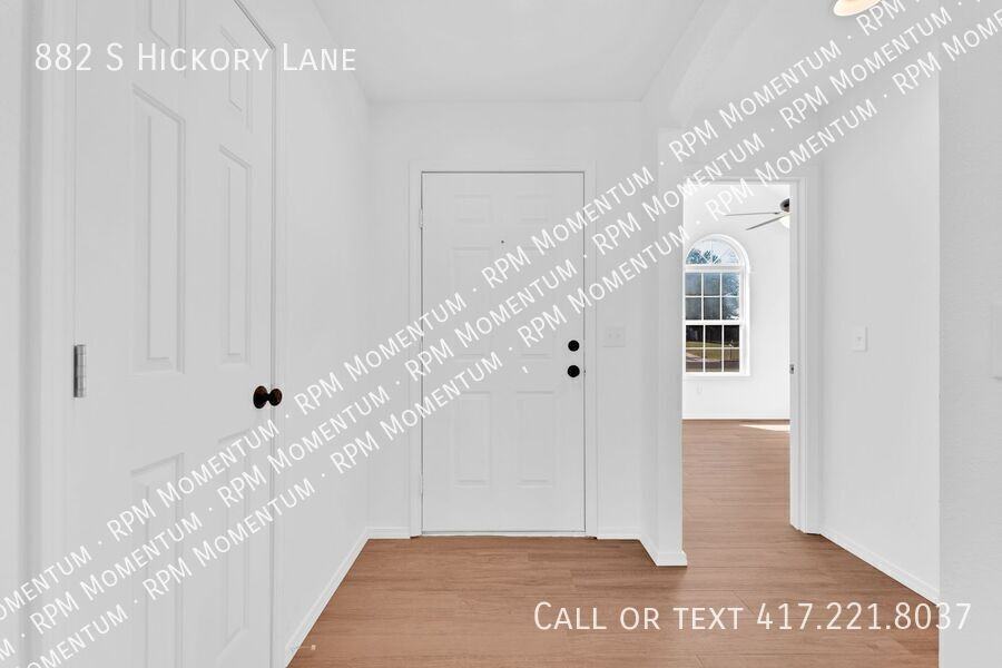 882 S Hickory Ln - Photo 4 of 24