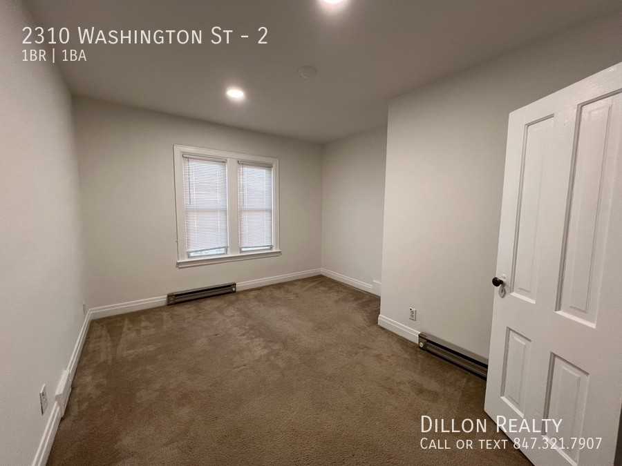 2310 Washington St #2 - Photo 4 of 8