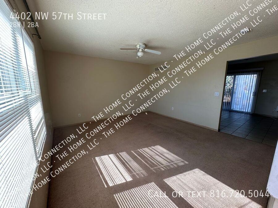 4402 Nw 57th St - Photo 2 of 19