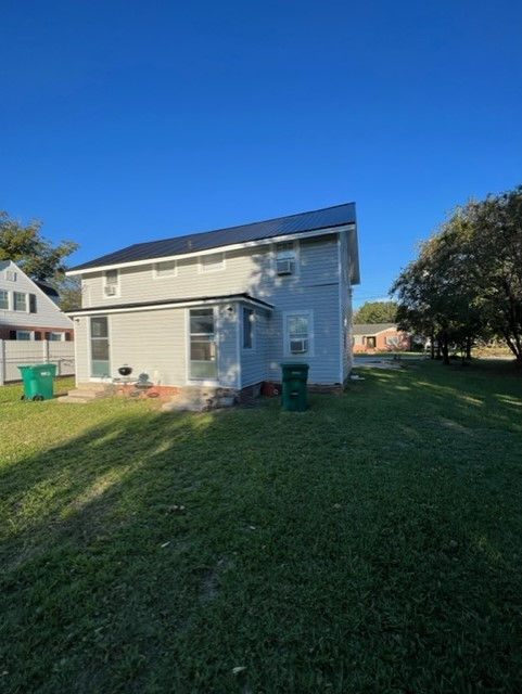 207 N Elm St #B - Photo 5 of 21