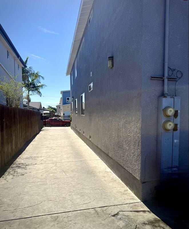 417 E 105th St - Photo 6 of 6