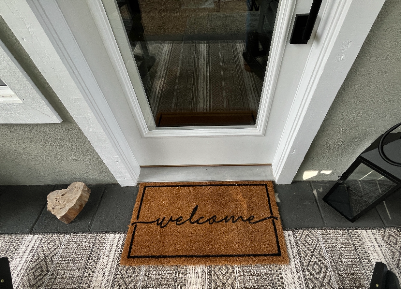 480 Arena Dr - Photo 3 of 31