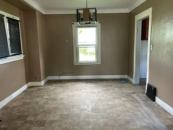 932 Forsythe St - Photo 7 of 7