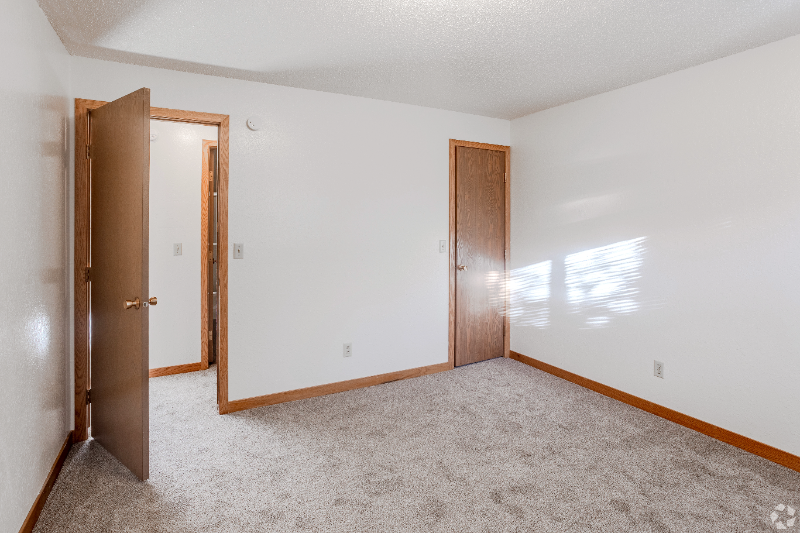 2611 Goettens Way #305 - Photo 7 of 15