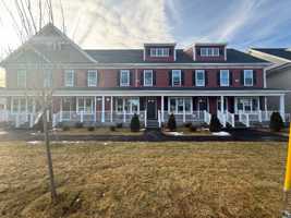 featured image of 63 Arlington St #3