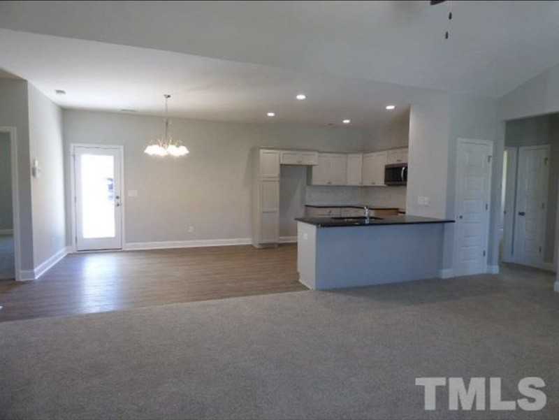 108 Dogwood Ln - Photo 2 of 16