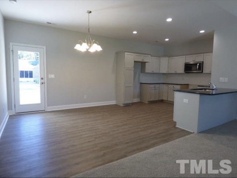 108 Dogwood Ln - Photo 4 of 16