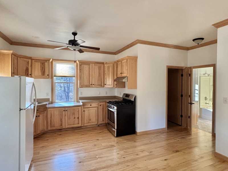 1583 Clark Hill Rd - Photo 2 of 15