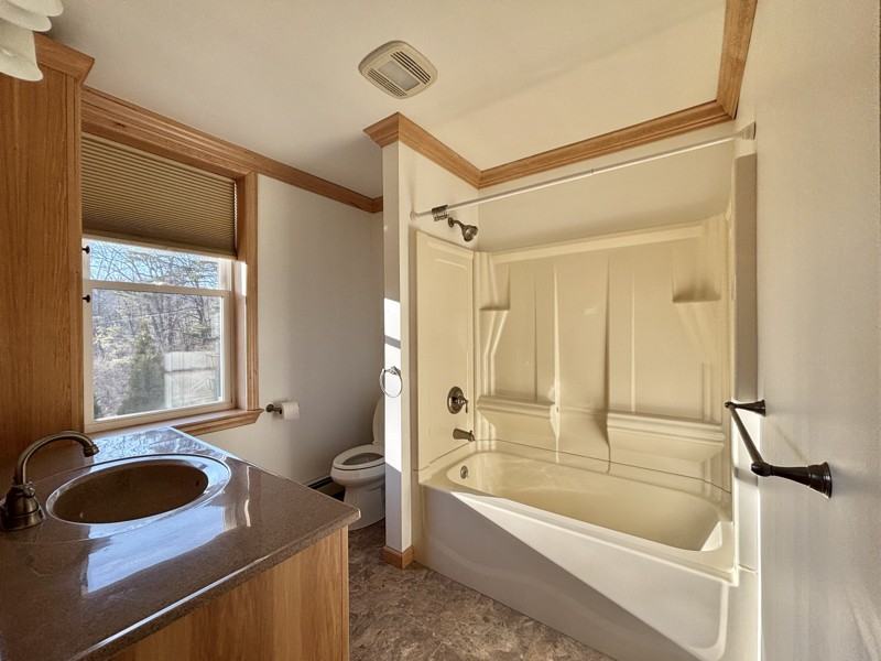 1583 Clark Hill Rd - Photo 7 of 15