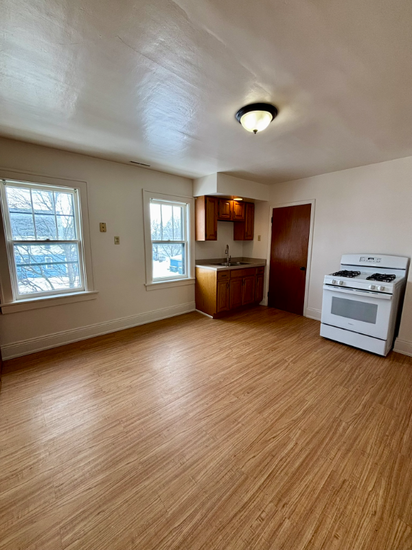 91 Laverack Ave #3 - Photo 3 of 20