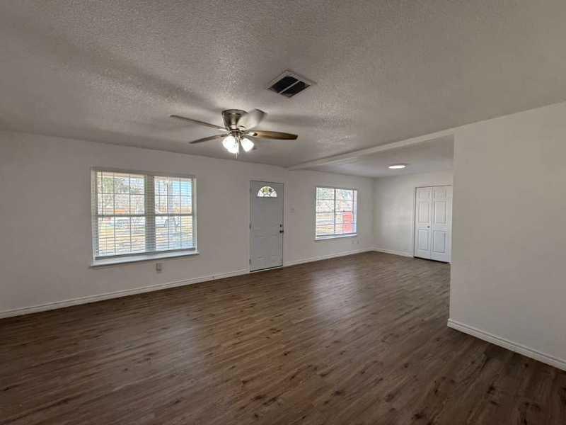 7642 Quail St - Photo 6 of 17