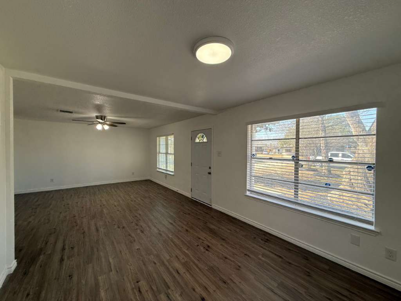 7642 Quail St - Photo 7 of 17