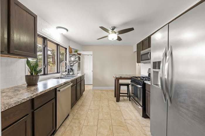 114 Lavidia Blvd - Photo 7 of 15