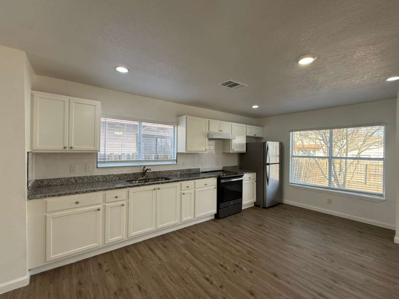 7122 Warrior Trl - Photo 3 of 19