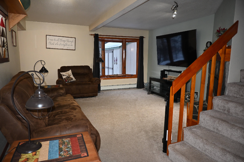 18920 Eaglewood Loop - Photo 4 of 20