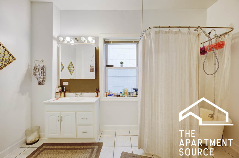 882 N Marshfield Ave #3F - Photo 7 of 9