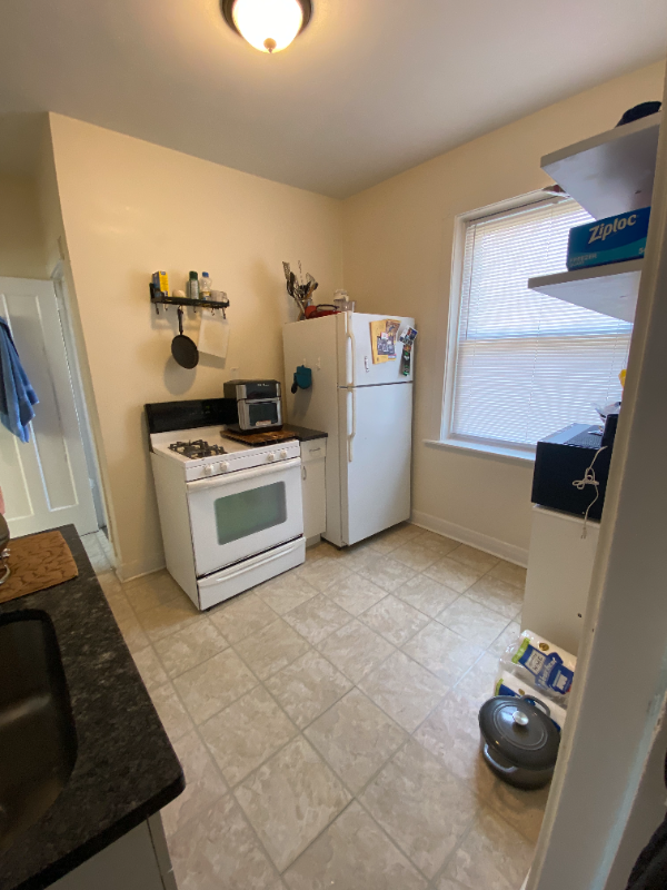 2106 W Thomas St #3F - Photo 5 of 7