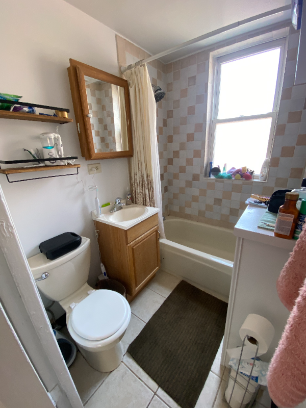 2106 W Thomas St #3F - Photo 7 of 7