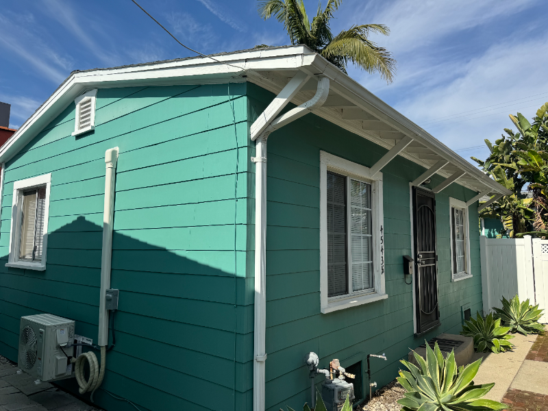 4543 1/2 Alumni Ave - Photo 2 of 17