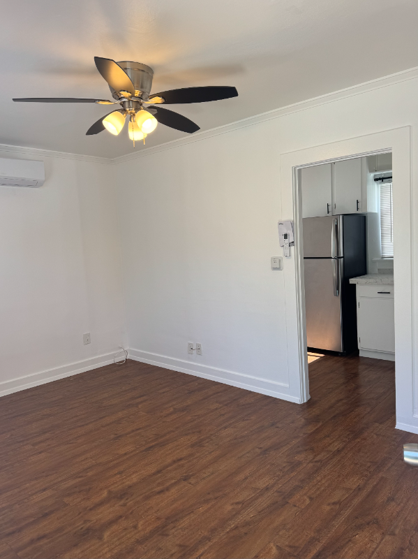 4543 1/2 Alumni Ave - Photo 6 of 17