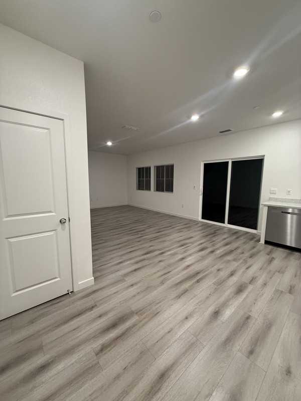 874 Pico Pl - Photo 3 of 15