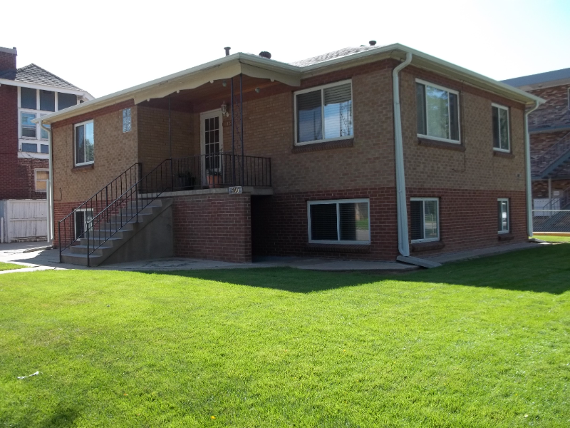 410 E Kentucky Ave - Photo 2 of 16