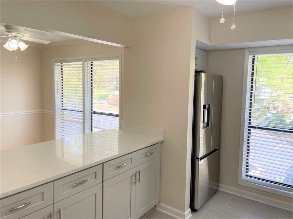 408 Wynnes Ridge Cir Se - Photo 3 of 15