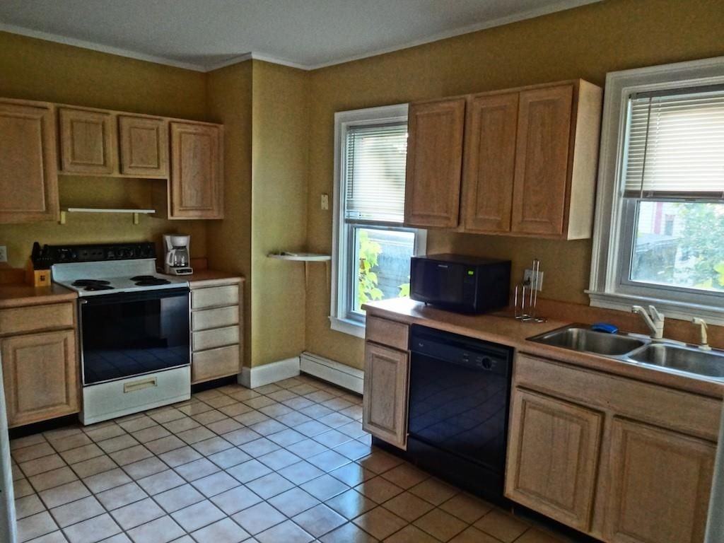 46 William St ##2 - Photo 3 of 21