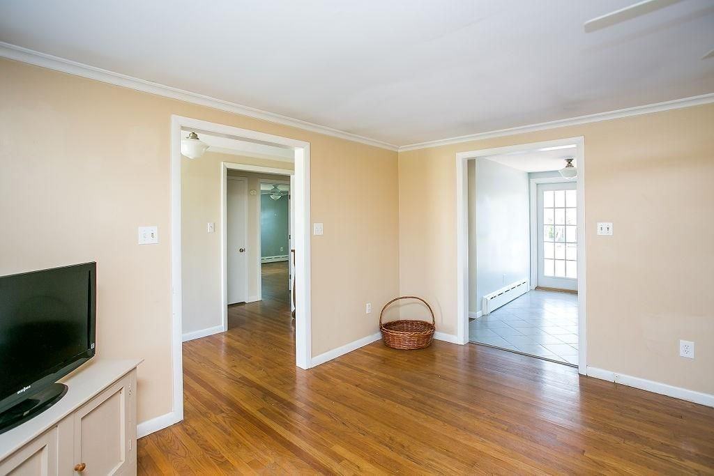 41 Clayton St - Photo 3 of 25