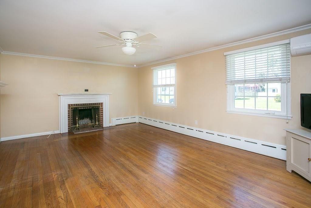 41 Clayton St - Photo 4 of 25